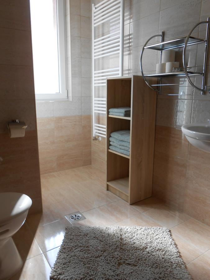 Hajdúszoboszló Imola Es Andrea Apartmanhaz 2 מראה חיצוני תמונה