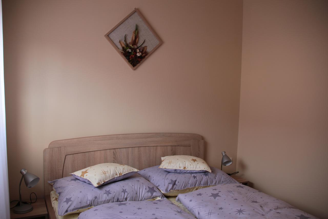 Hajdúszoboszló Imola Es Andrea Apartmanhaz 2 מראה חיצוני תמונה