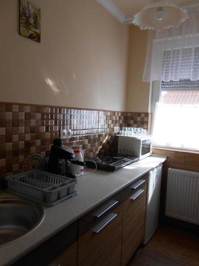 Hajdúszoboszló Imola Es Andrea Apartmanhaz 2 מראה חיצוני תמונה